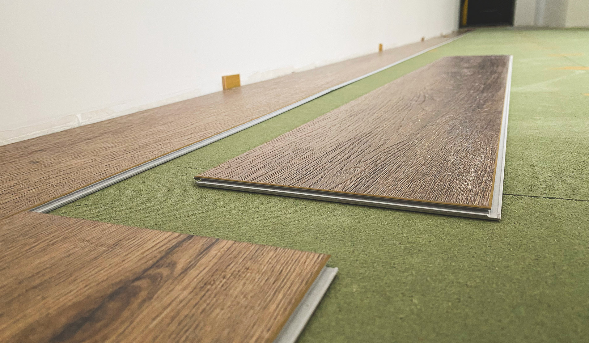 Укладання ламінату