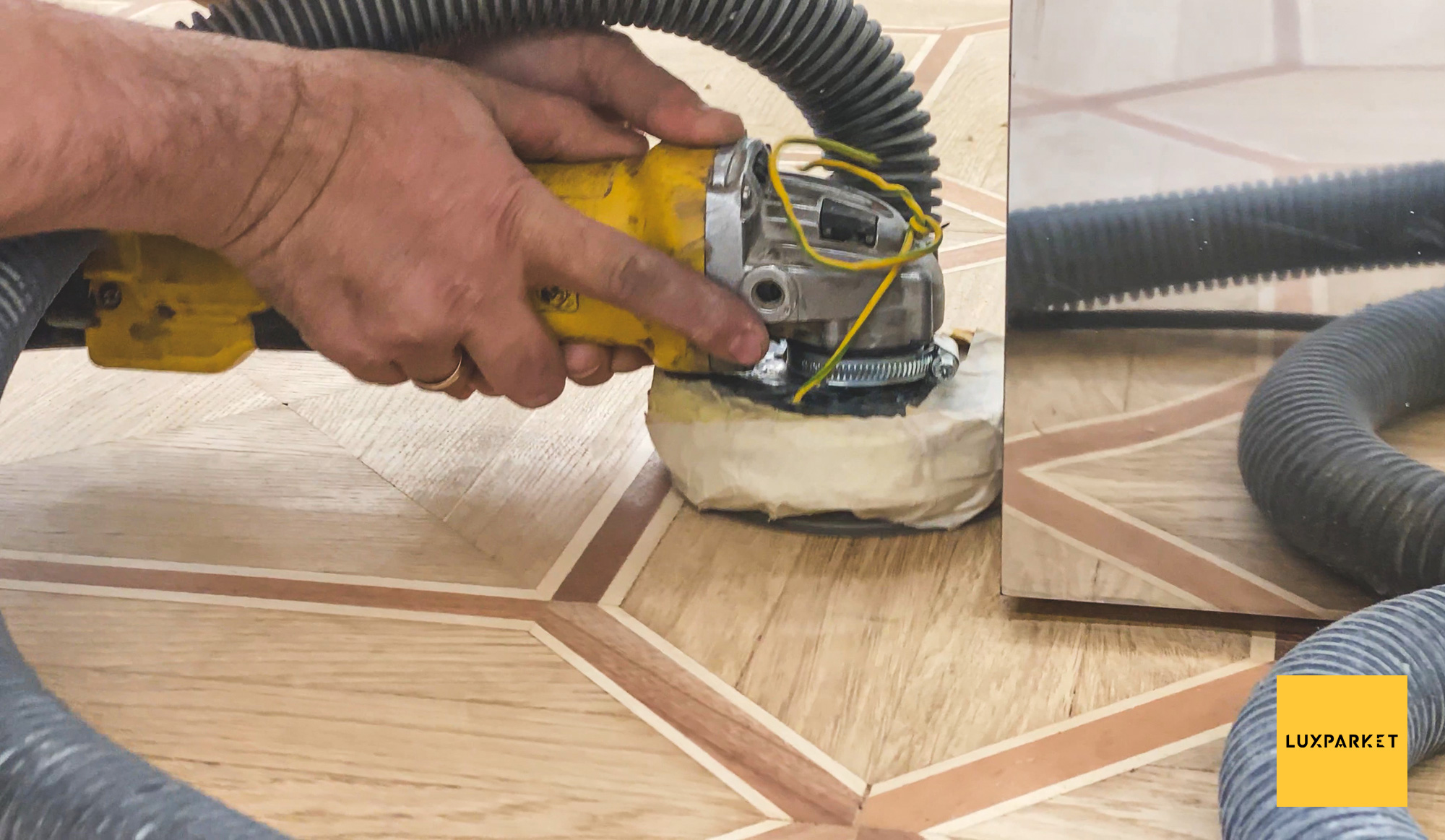 Батарею розірвало — піраміду підняло!